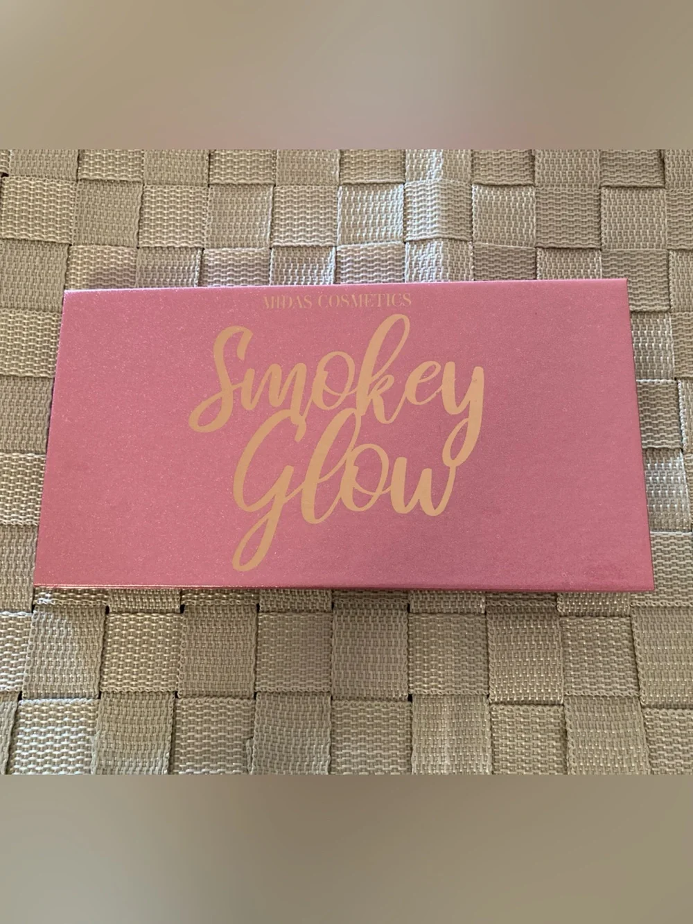 MIDAS COSMETICS x SMOKEY GLOW Eyeshadow Palette - 18 shades